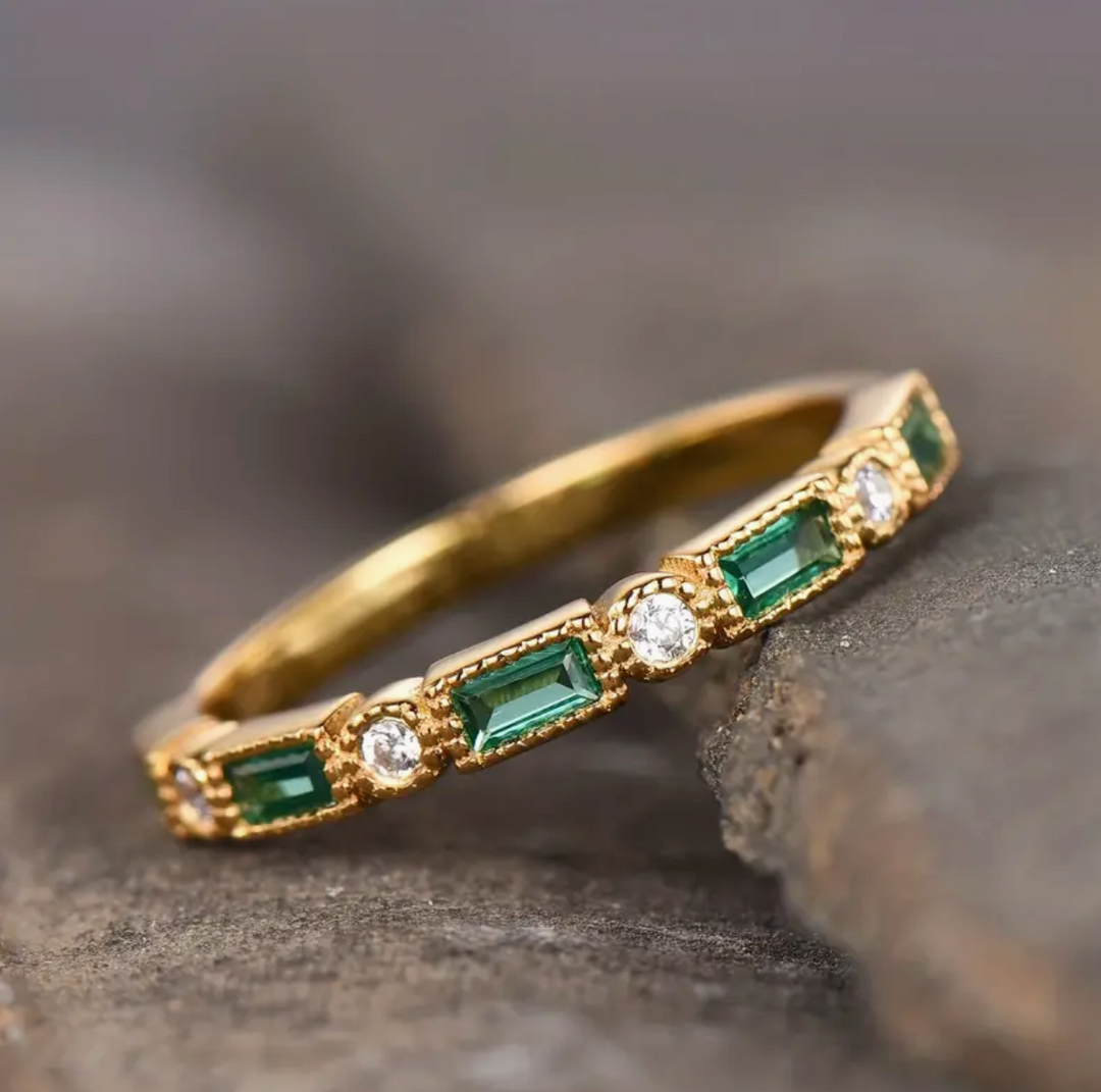 Green Zirconia Glow Gold Ring