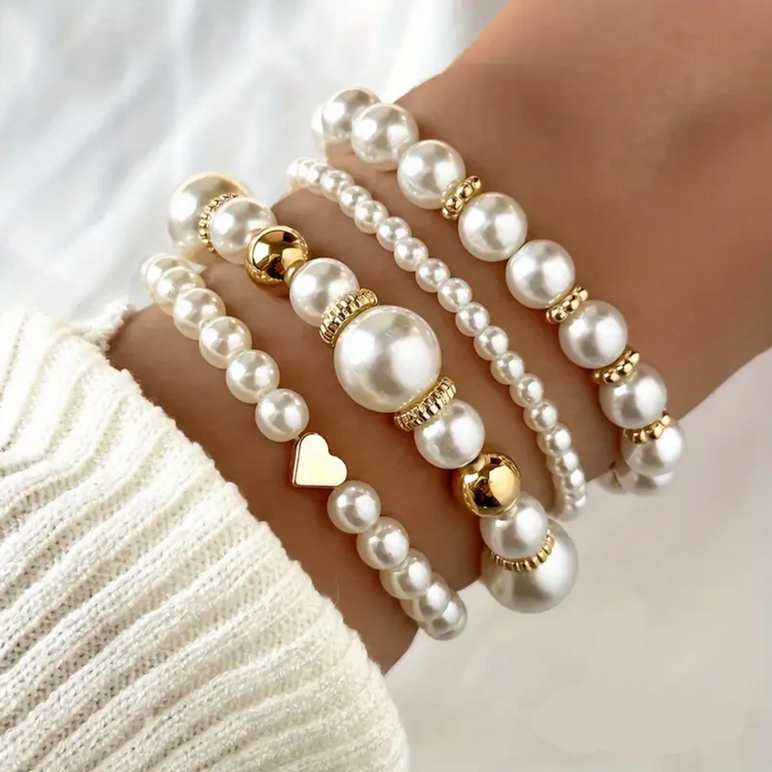 Graceful Pearl Bracelet Set