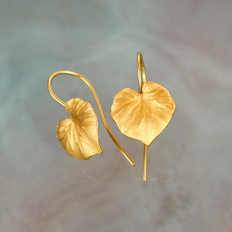 Golden Vintage Leaf Earrings