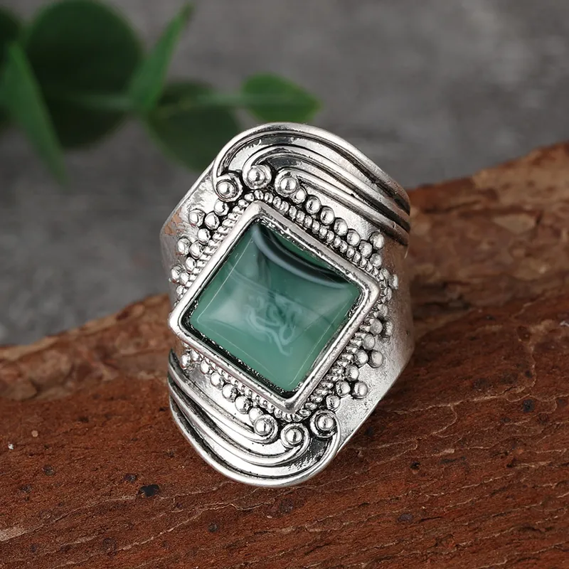 Timeless Charming Green Stone Ring