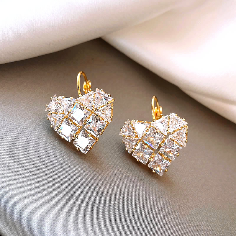 Lustrous Heart-Shaped Gemstone Earrings