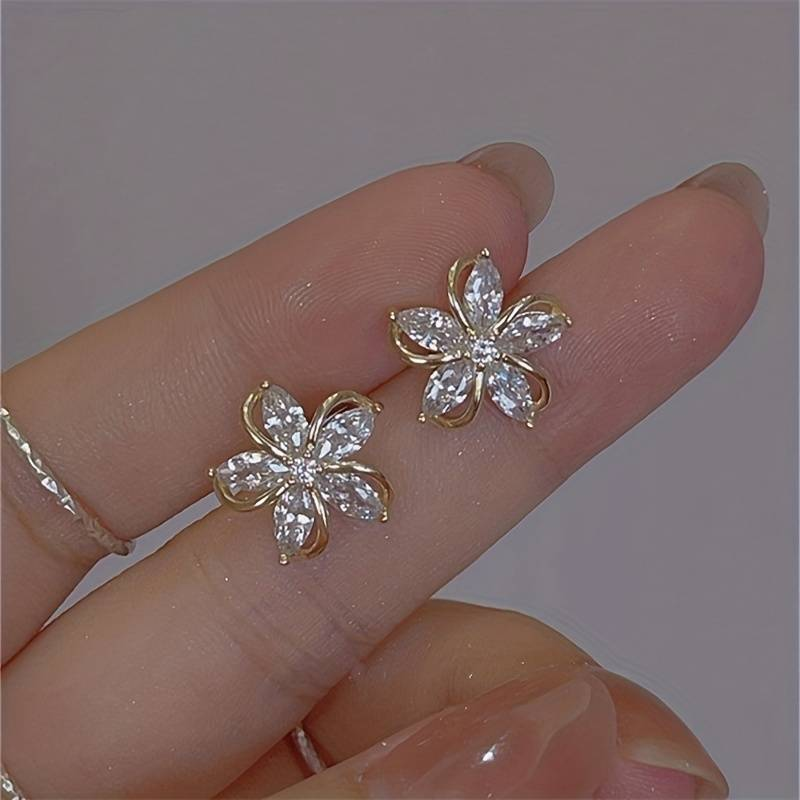 Sparkling Flower Crystal Earrings