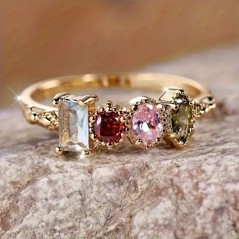 Vintage Petal Shine Gold Ring
