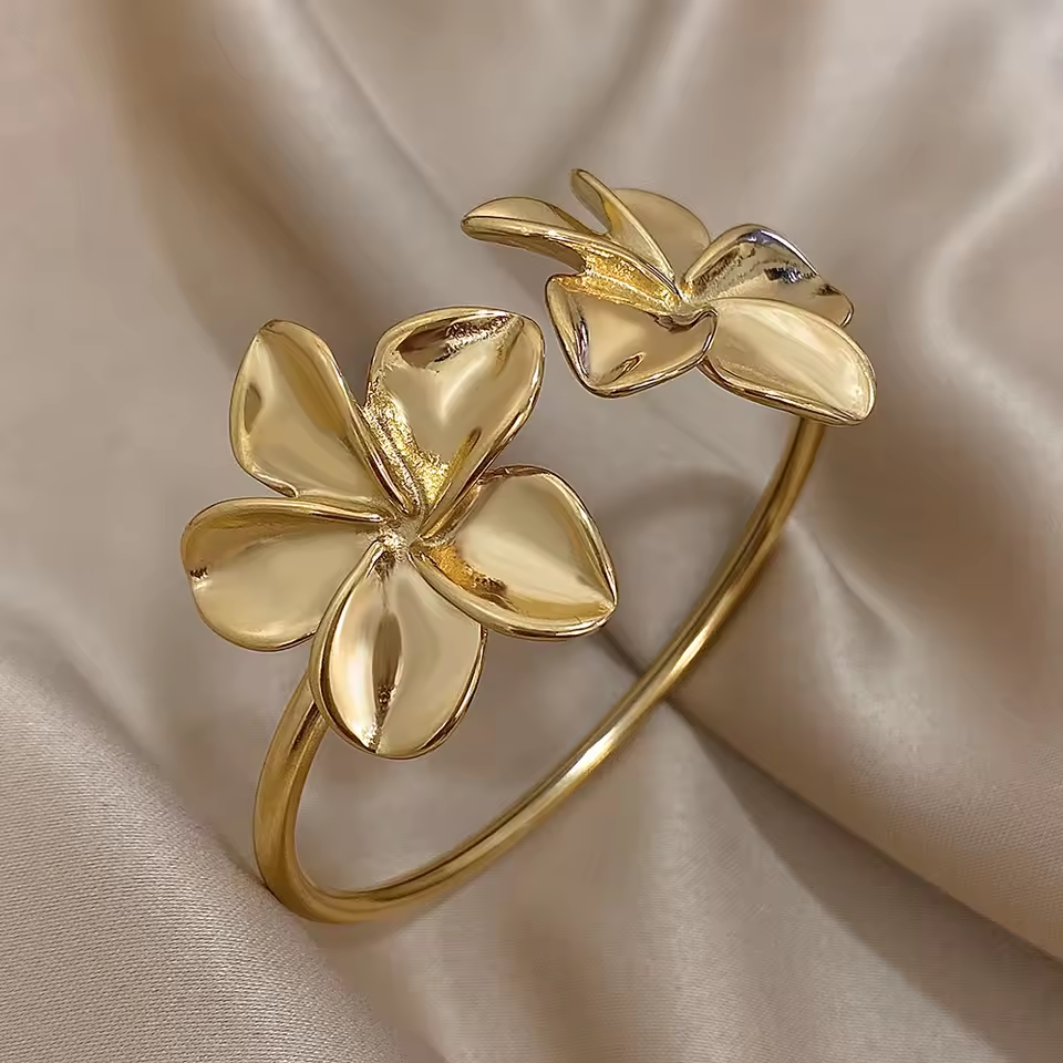 Golden Flower Charm Bracelet