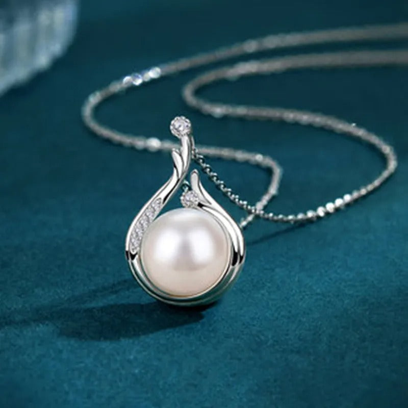 Elegant Silver Pearl Teardrop Necklace