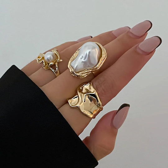 Florens - 3-Piece Pearl Wave Rings
