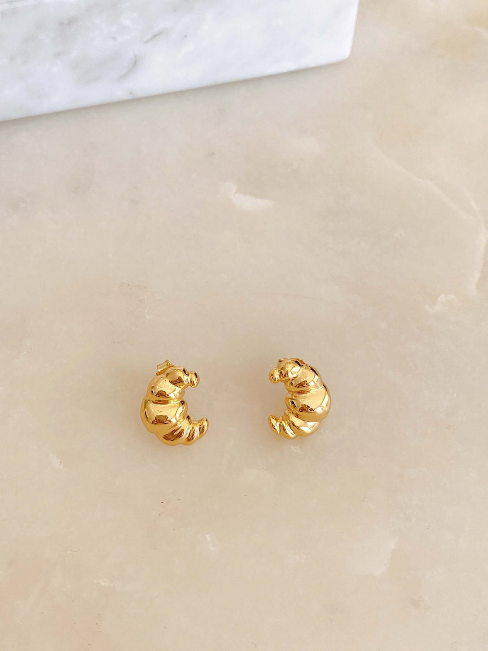 Croissant Design Stud Earrings