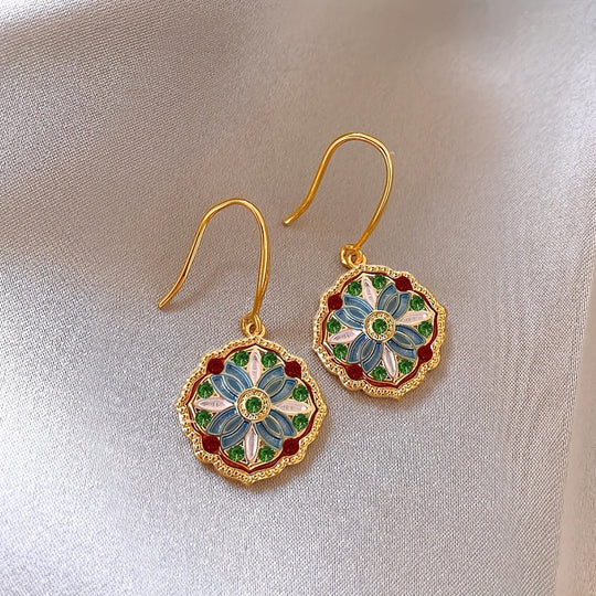 Pair Elegant Floral Earrings