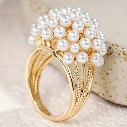 Elegant Fashion Inlaid Pearl Ring