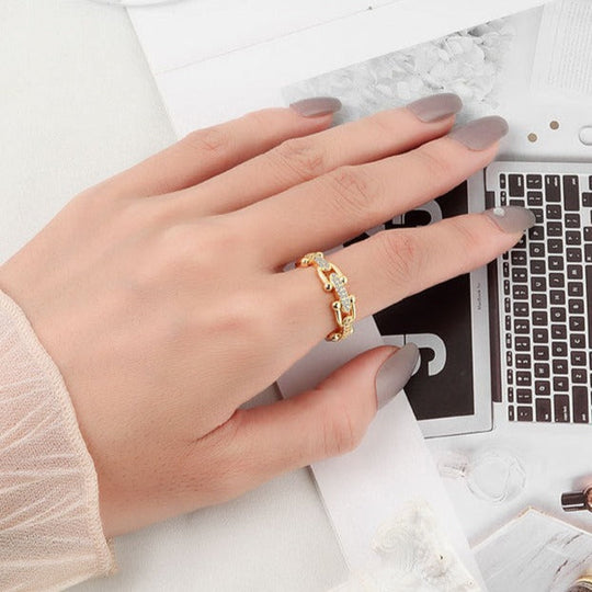 Chloe Classic Golden Ring