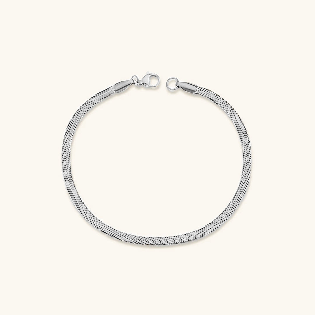 Vida Minimalist Gold Herringbone Bracelet