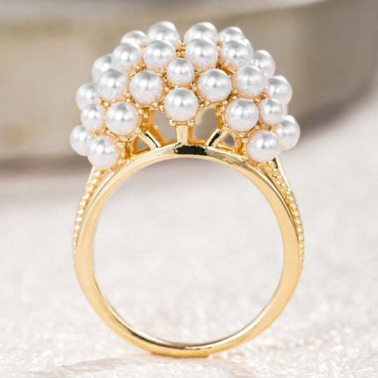 Elegant Fashion Inlaid Pearl Ring