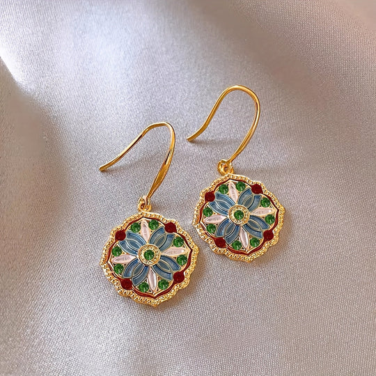 Pair Elegant Floral Earrings