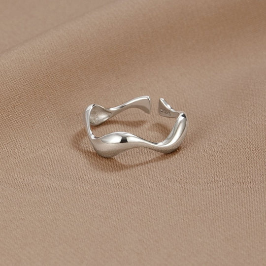 Waves - Modern Statement Curvy Ring