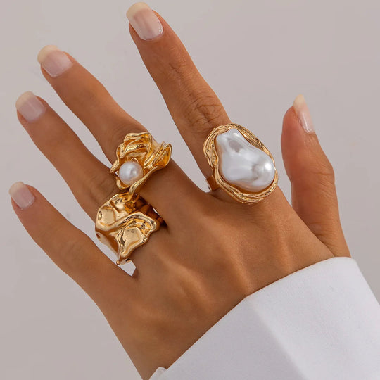 Florens - 3-Piece Pearl Wave Rings