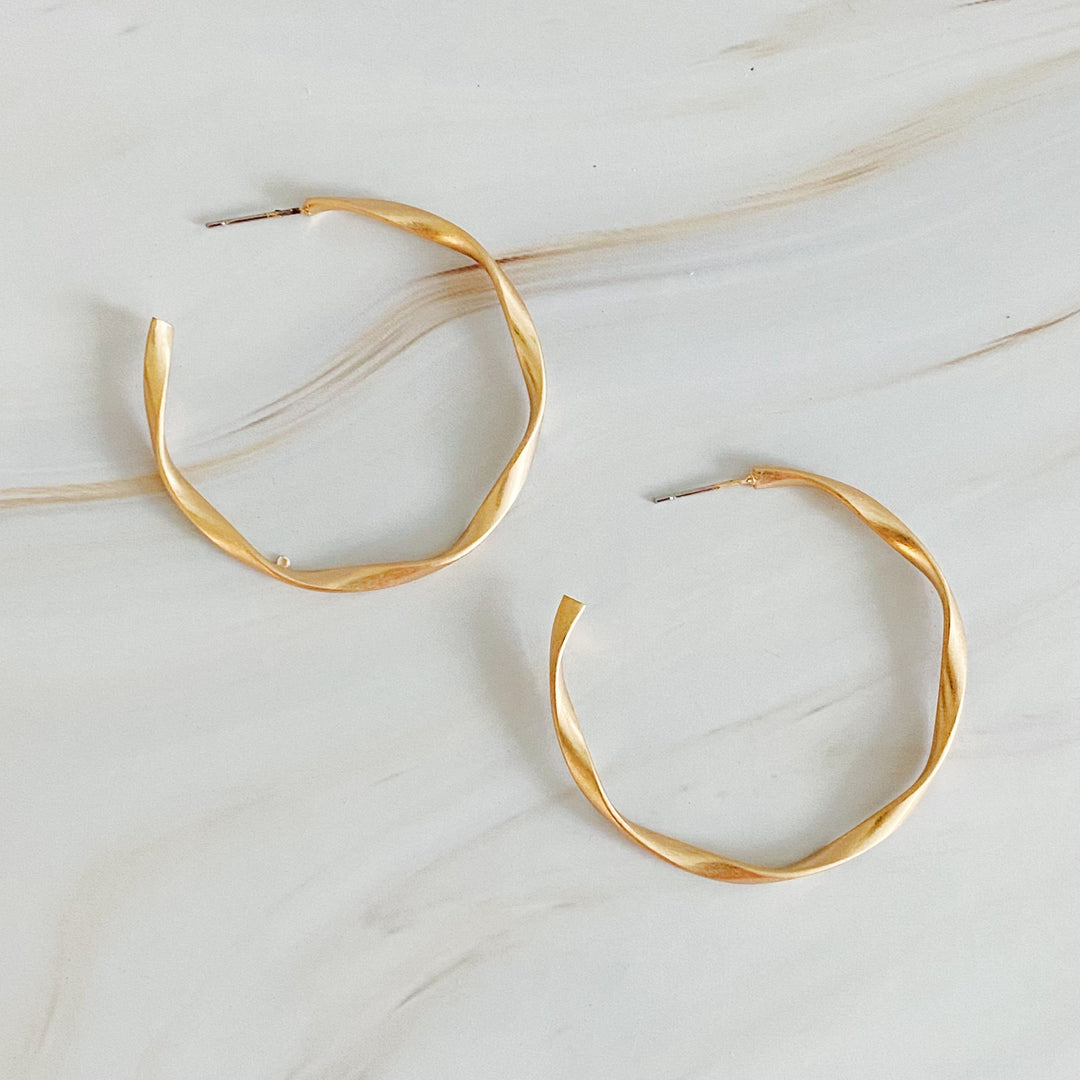Sleek Wavy Design Hoop Earrings