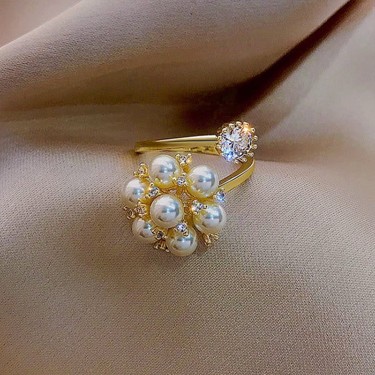Adjustable Graceful Pearl-Touched Ring