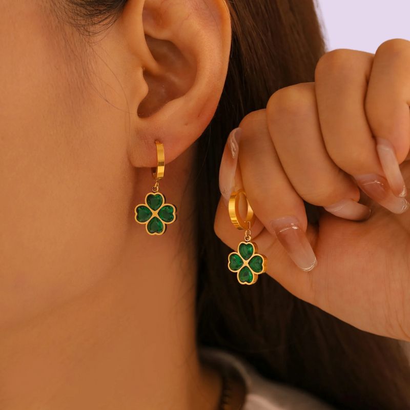 Elegant Emerald Clover Earrings