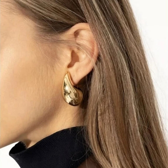 Sandra Polished Teardrop Gold Earrings