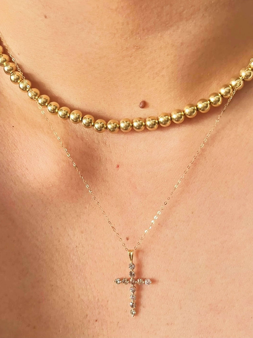 Ariadne - Elegant Zirconia Cross Necklace