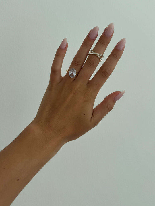 Avianna - Luxe Oval Zirconia Ring